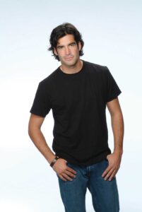 One Hot Carpenter: Natural Home Interviews Carter Oosterhouse Image